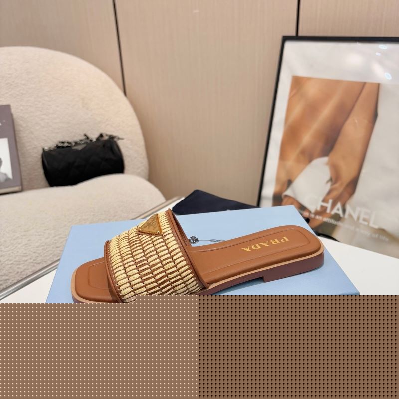 Pra*a slippers
